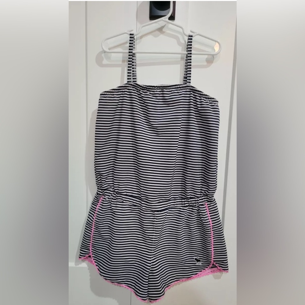‼️Girl’s Abercrombie Kids Romper‼️